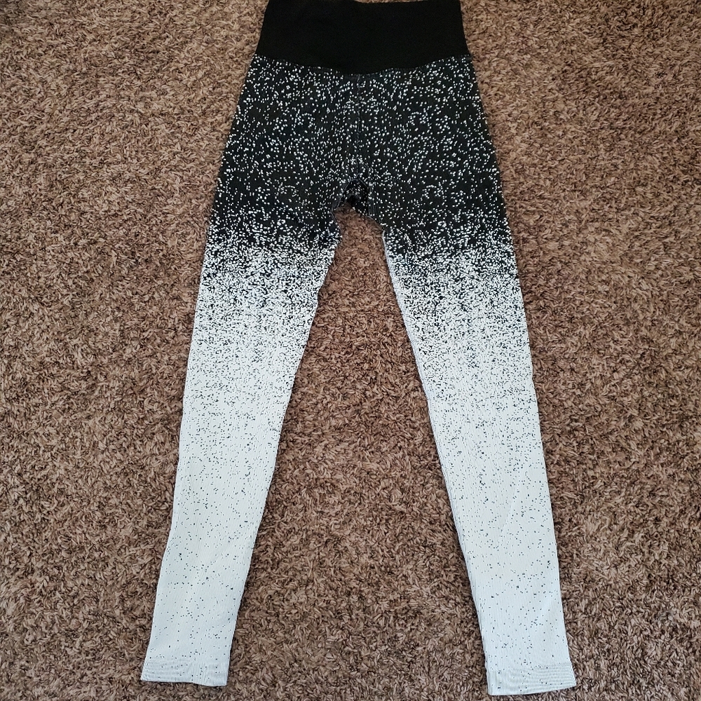 Athleta flurry ombre tights leggings size …